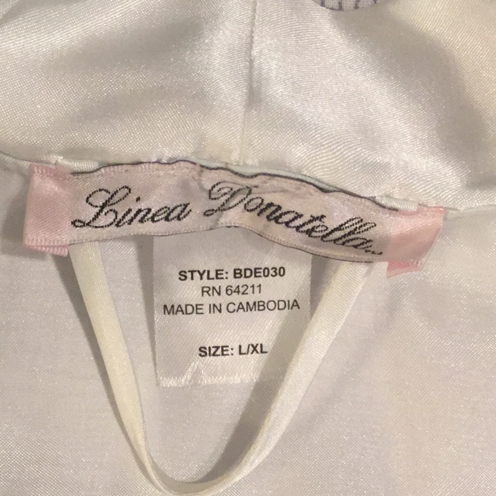 💕💕The Bride Robe - Picture 2 of 4
